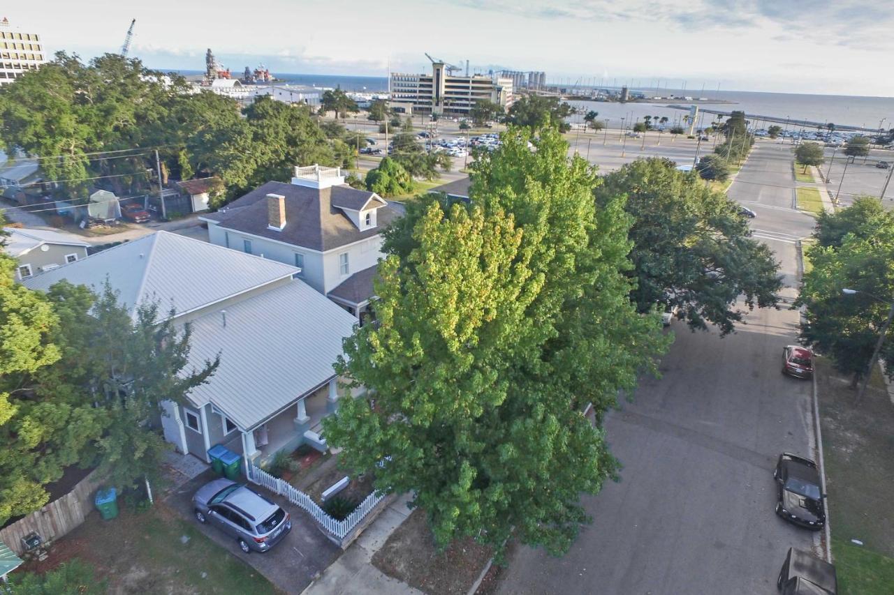 Charming Gulfport Getaway Only 3 Blocks To Beach! المظهر الخارجي الصورة